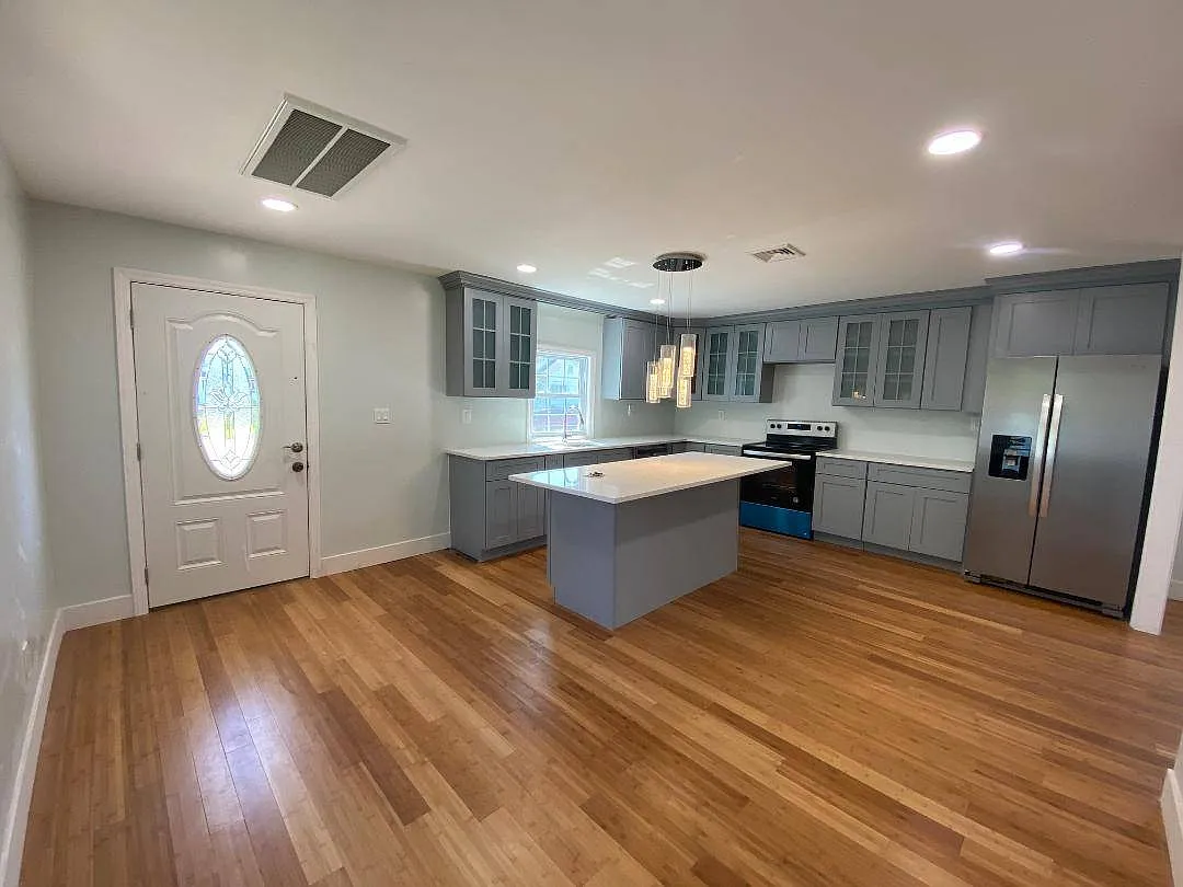 796A-04 796A Bayview Avenue #A, Amityville, NY 11701